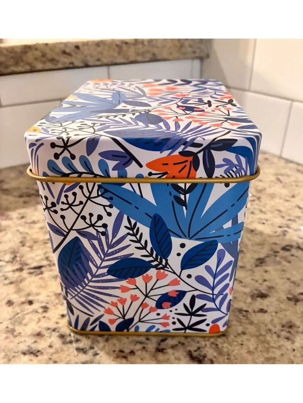 Floral Pattern Recipe Card Box with Dividers and Recipe Cards
